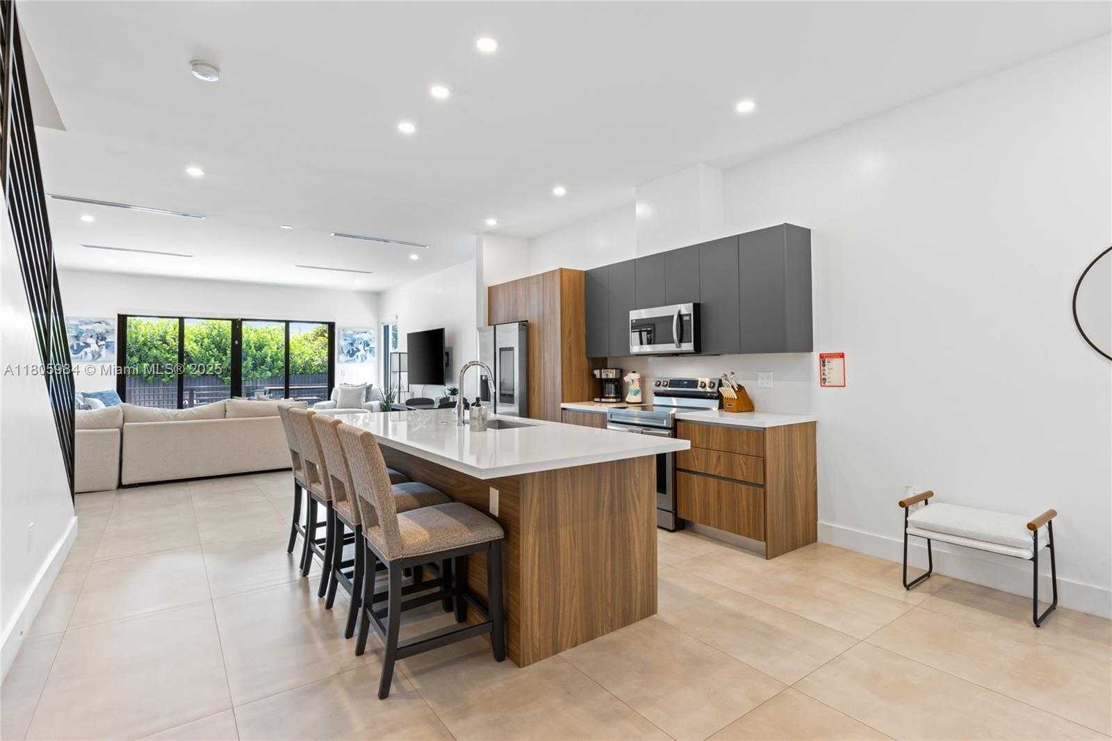 Small Image of 1116 NORTH EAST 10TH AVE, Fort Lauderdale Number 5