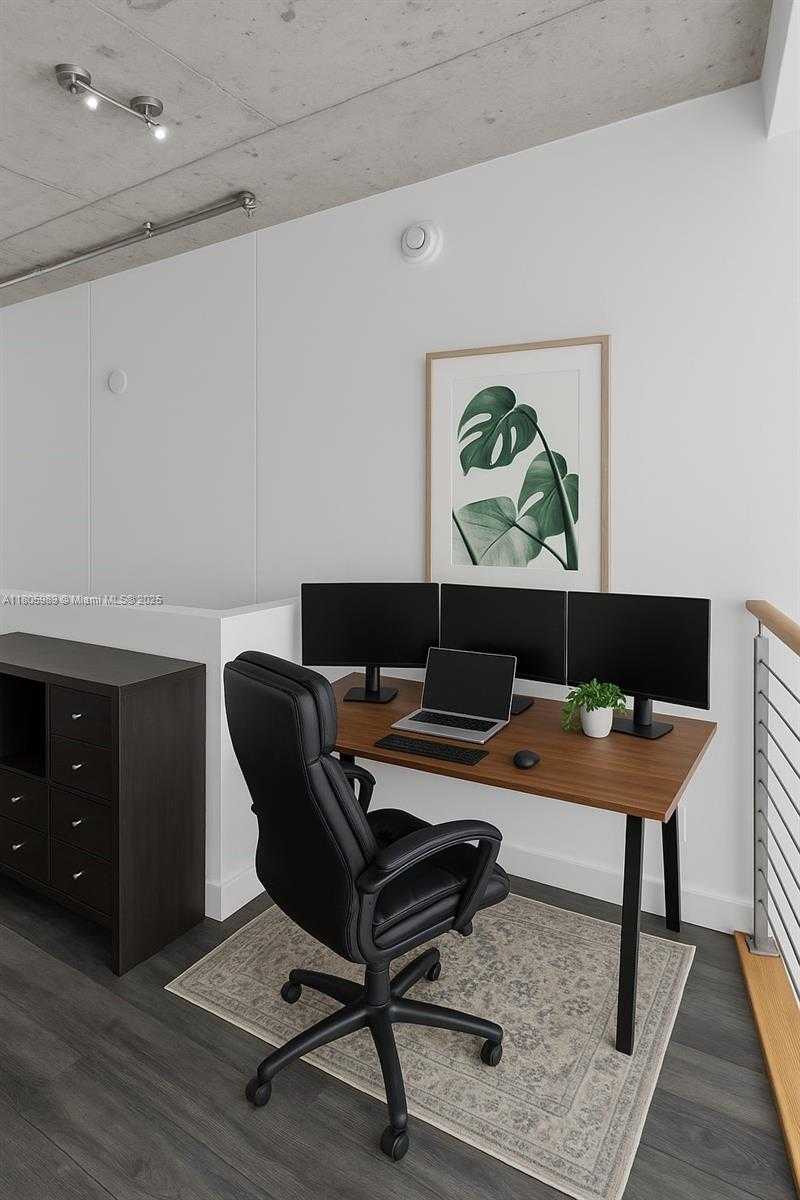 Small Image of 690 SOUTH WEST 1ST CT #2717, Miami Number 21