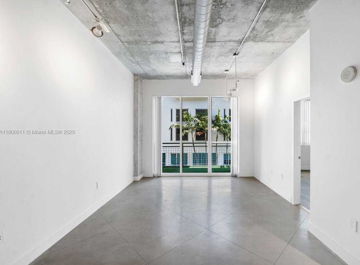 Small Image of 2001 BISCAYNE BLVD #2308, Miami Number 10