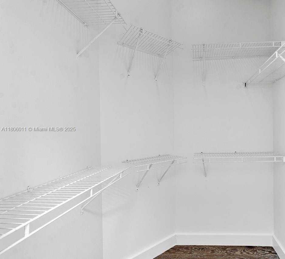 Small Image of 2001 BISCAYNE BLVD #2308, Miami Number 18
