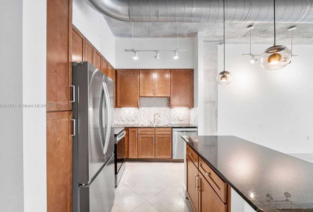 Small Image of 2001 BISCAYNE BLVD #2308, Miami Number 7