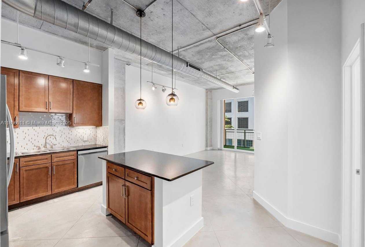 Small Image of 2001 BISCAYNE BLVD #2308, Miami Number 8