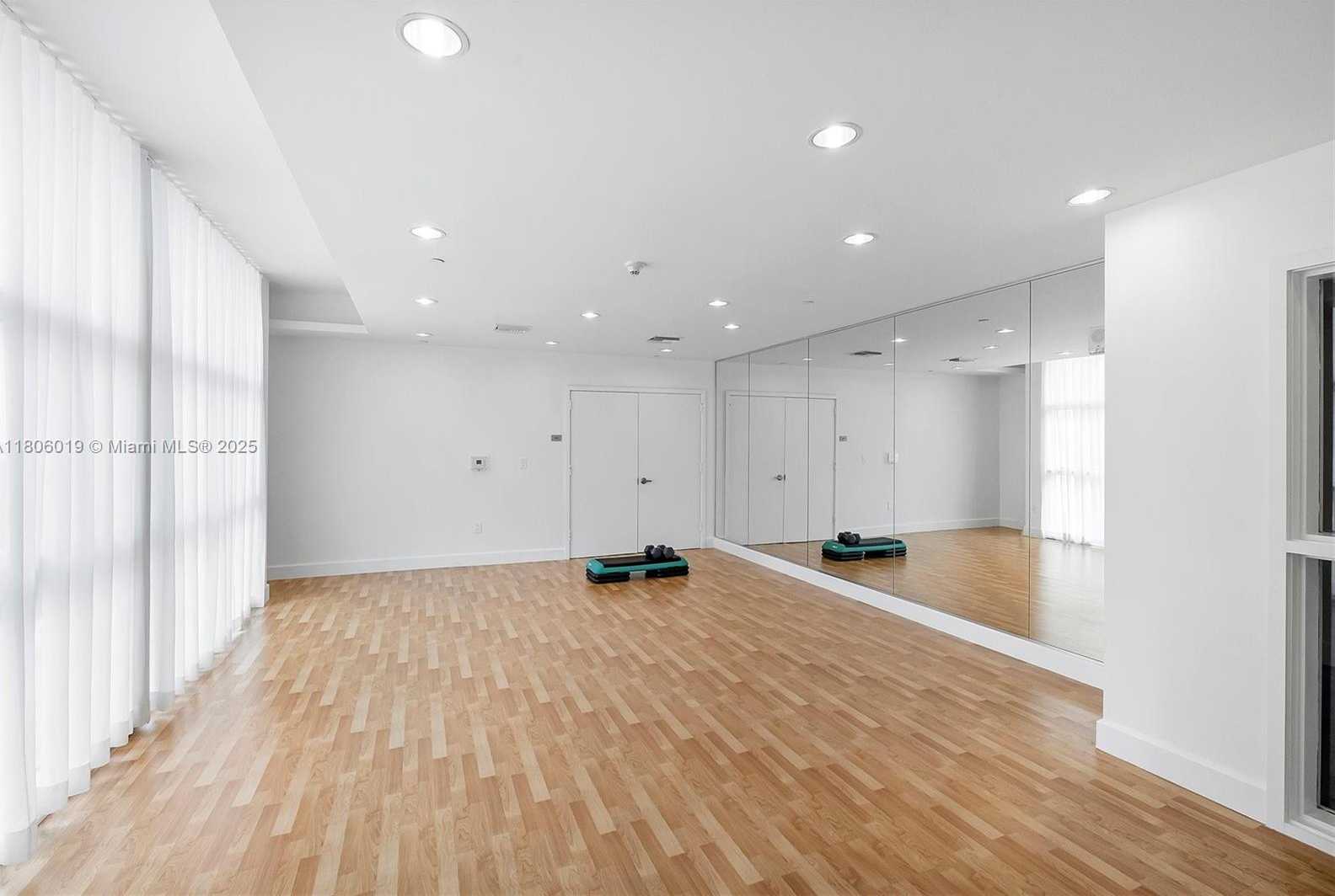 Small Image of 350 NORTH EAST 24TH ST #714, Miami Number 22