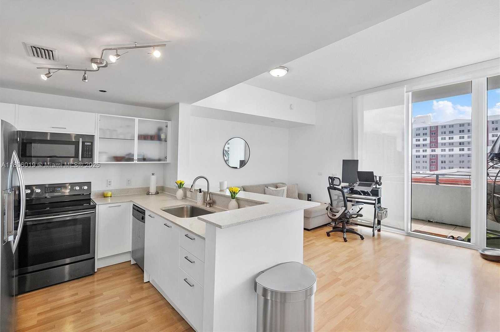 Small Image of 350 NORTH EAST 24TH ST #714, Miami Number 3