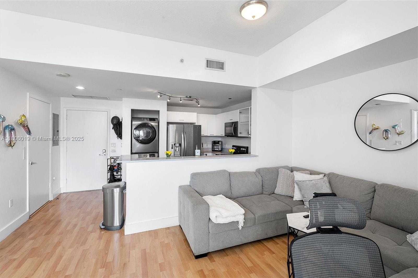 Small Image of 350 NORTH EAST 24TH ST #714, Miami Number 4