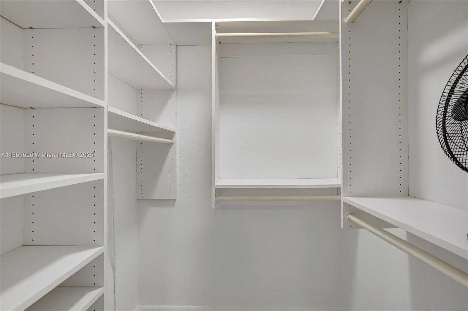 Small Image of 6703 KINGSMOOR WAY, Miami Lakes Number 21