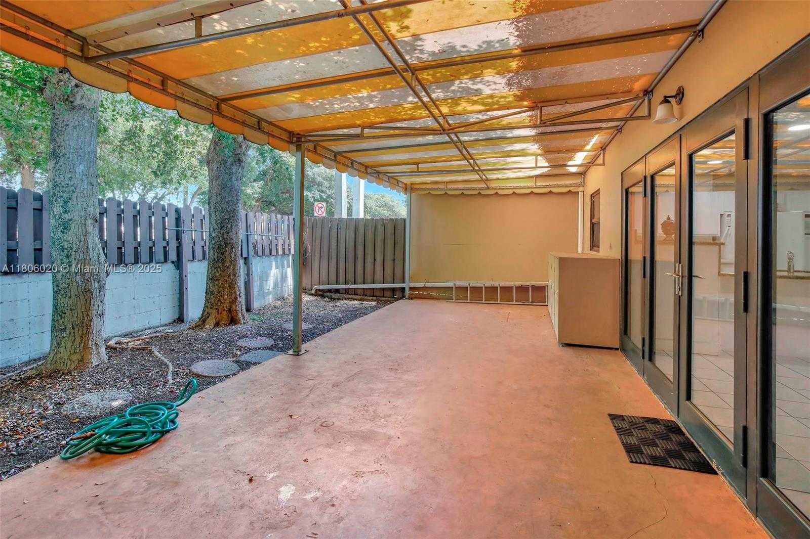 Small Image of 6703 KINGSMOOR WAY, Miami Lakes Number 30