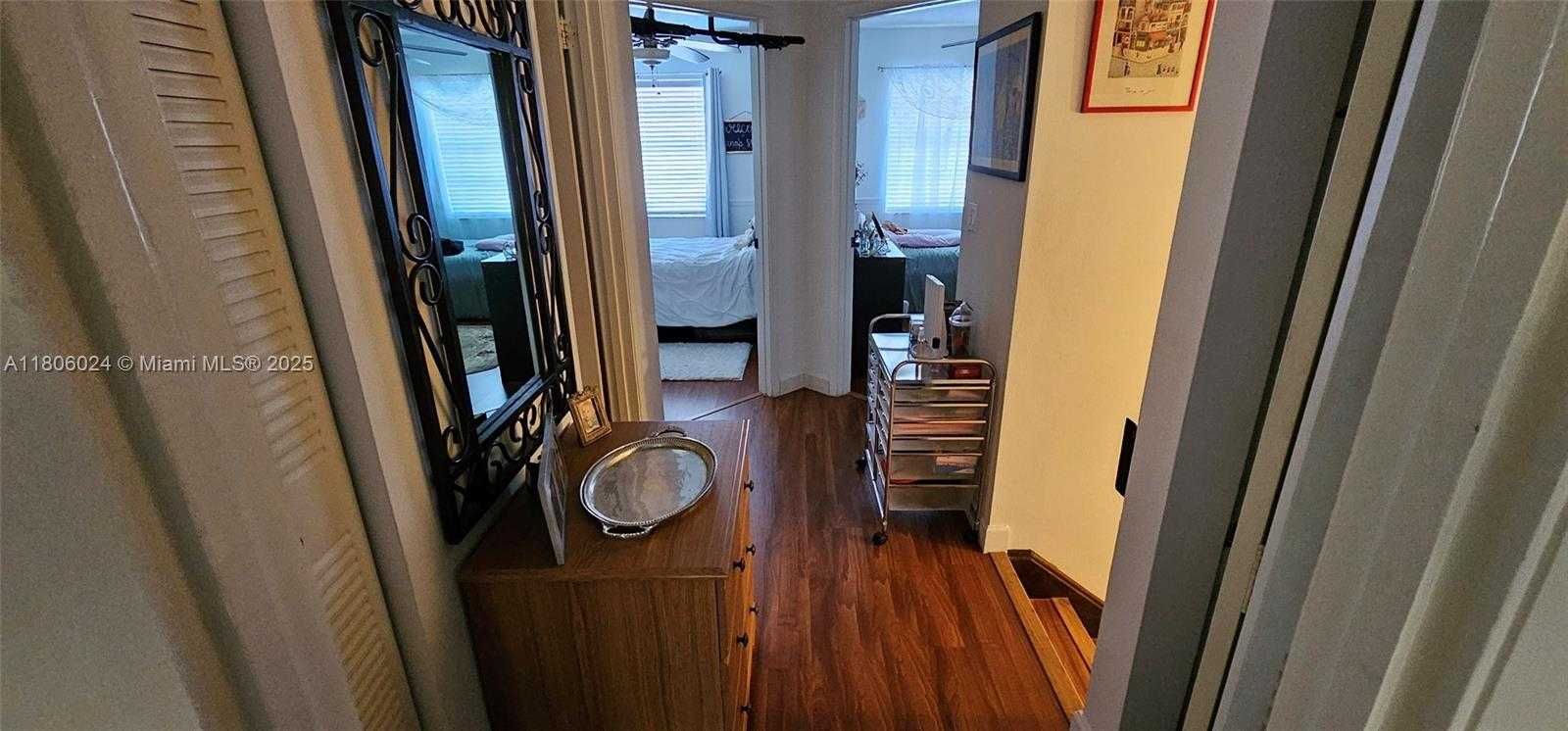 Small Image of 15545 SOUTH WEST 110TH TER, Miami Number 23