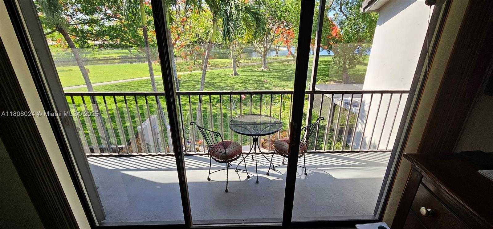 Small Image of 15545 SOUTH WEST 110TH TER, Miami Number 27