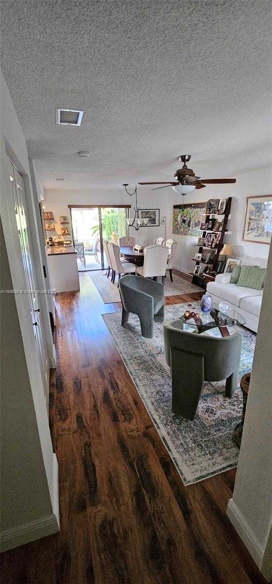 Small Image of 15545 SOUTH WEST 110TH TER, Miami Number 4