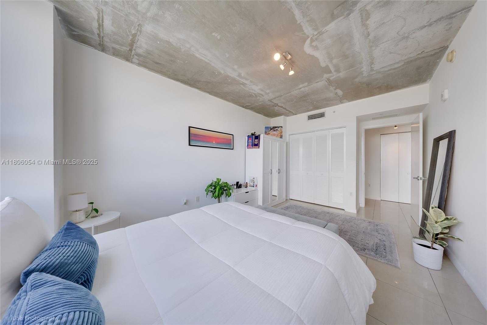 Small Image of 3250 NORTH EAST 1ST AVE #1007, Miami Number 14