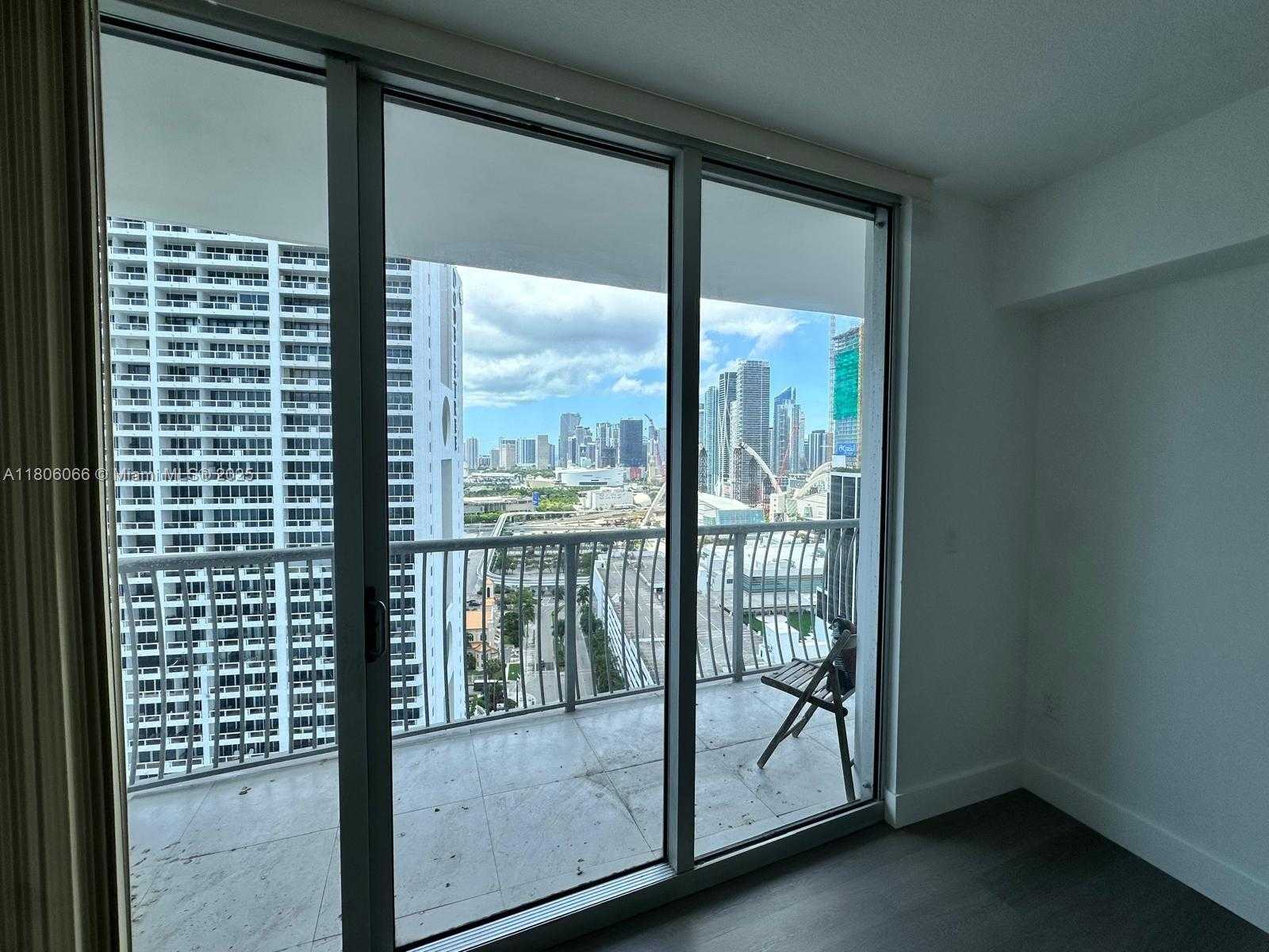 Small Image of 1750 NORTH BAYSHORE DR #2906, Miami Number 11