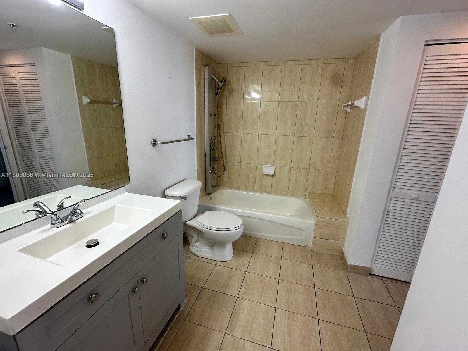 Small Image of 1750 NORTH BAYSHORE DR #2906, Miami Number 12