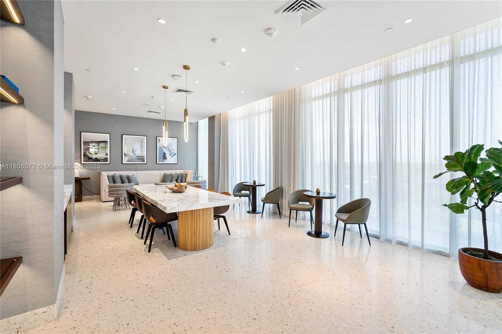 Small Image of 2678 TIGERTAIL AVE #713, Miami Number 34