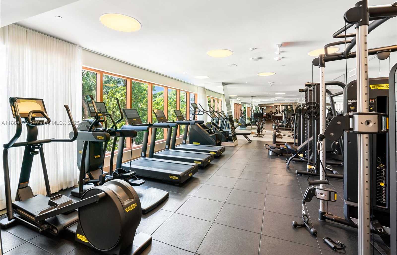 Small Image of 2678 TIGERTAIL AVE #713, Miami Number 42