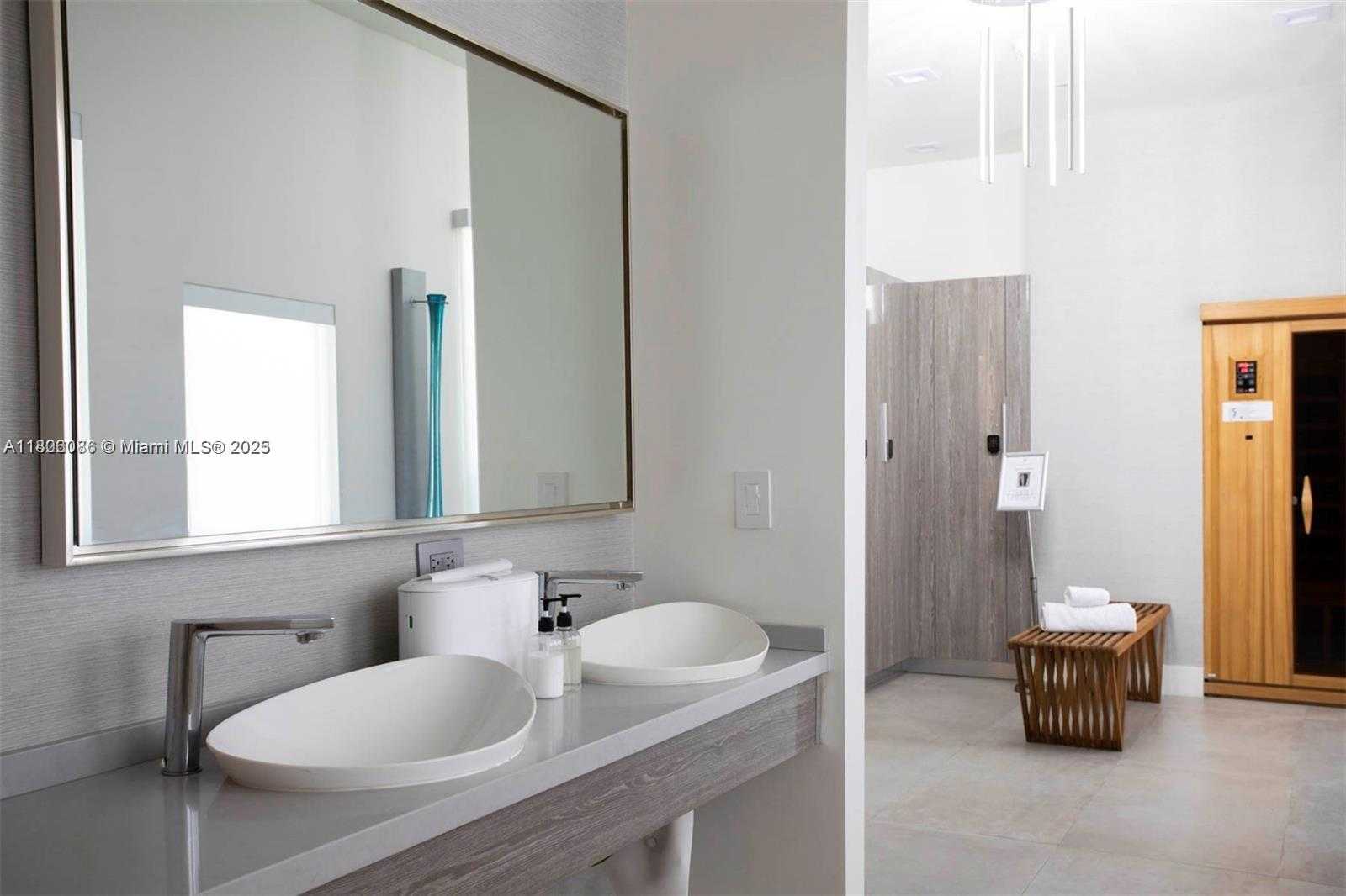 Small Image of 4779 COLLINS AVE #4006, Miami Beach Number 25