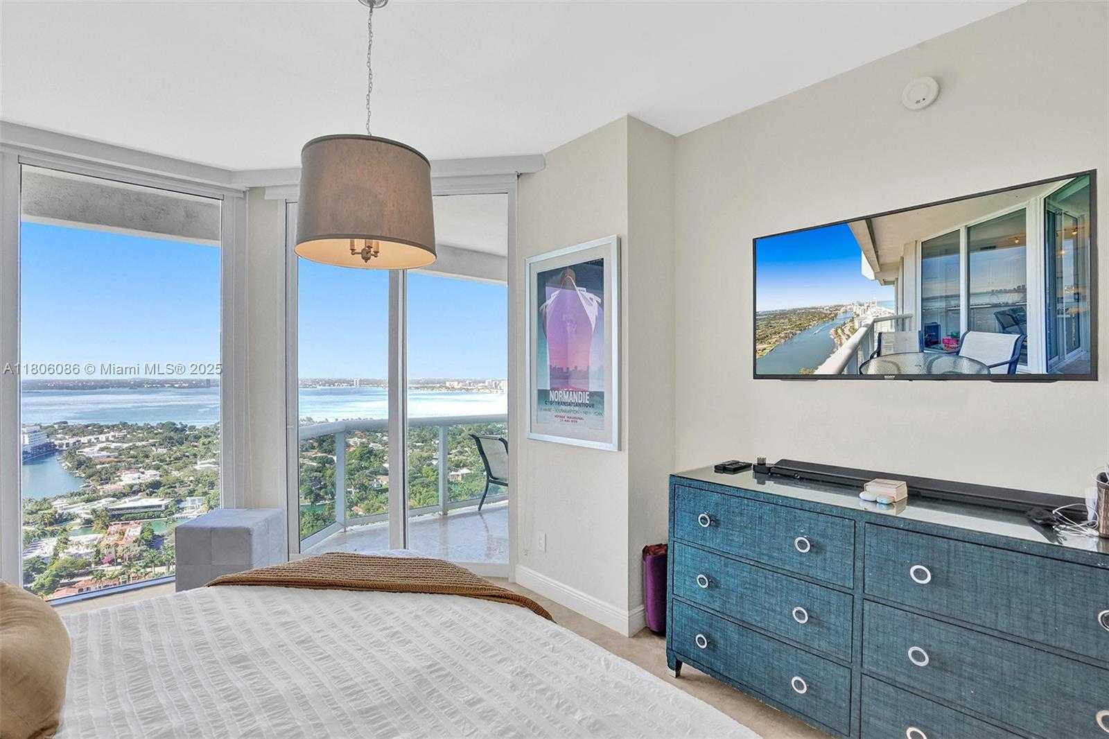 Small Image of 4779 COLLINS AVE #4006, Miami Beach Number 7