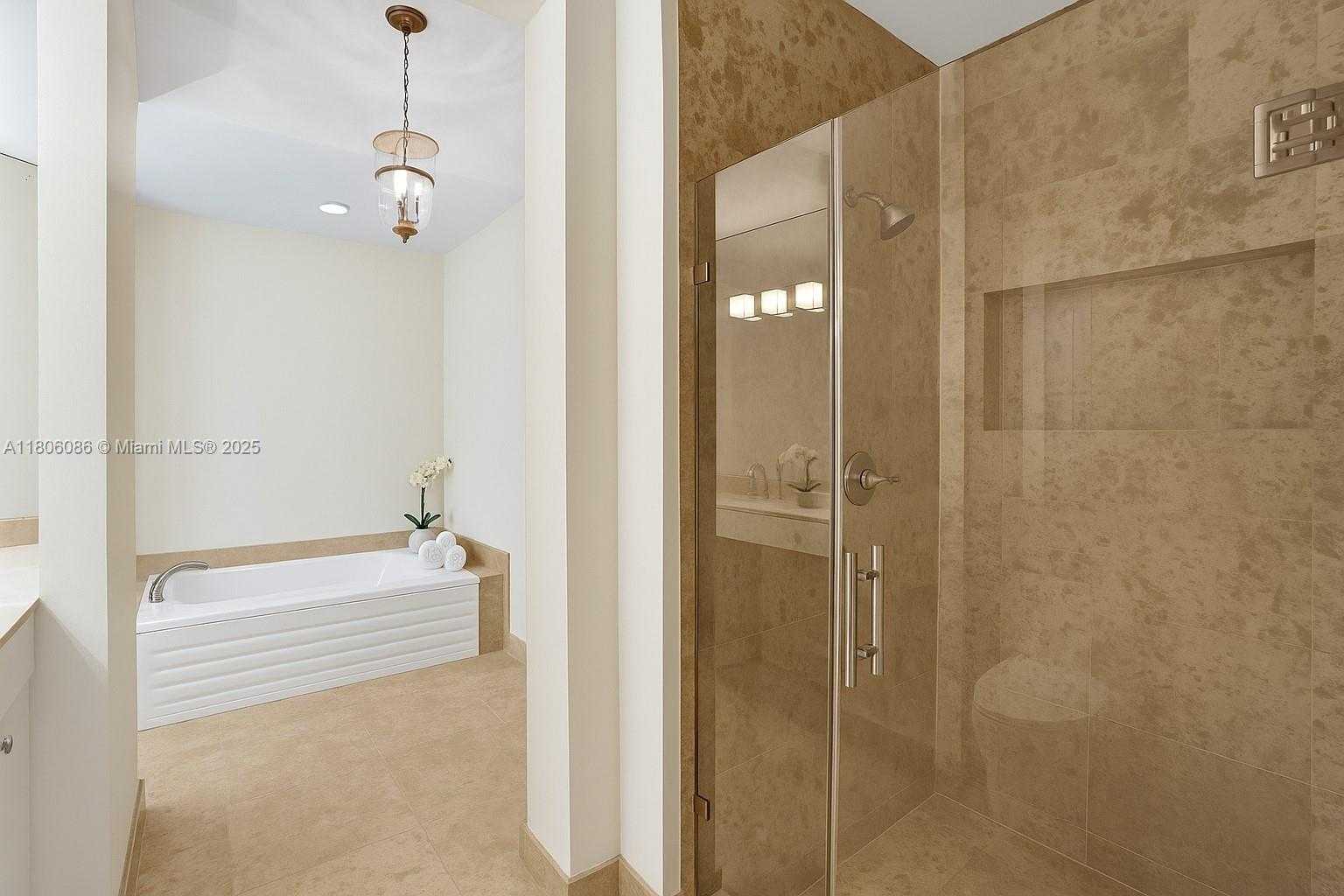 Small Image of 4779 COLLINS AVE #4006, Miami Beach Number 9