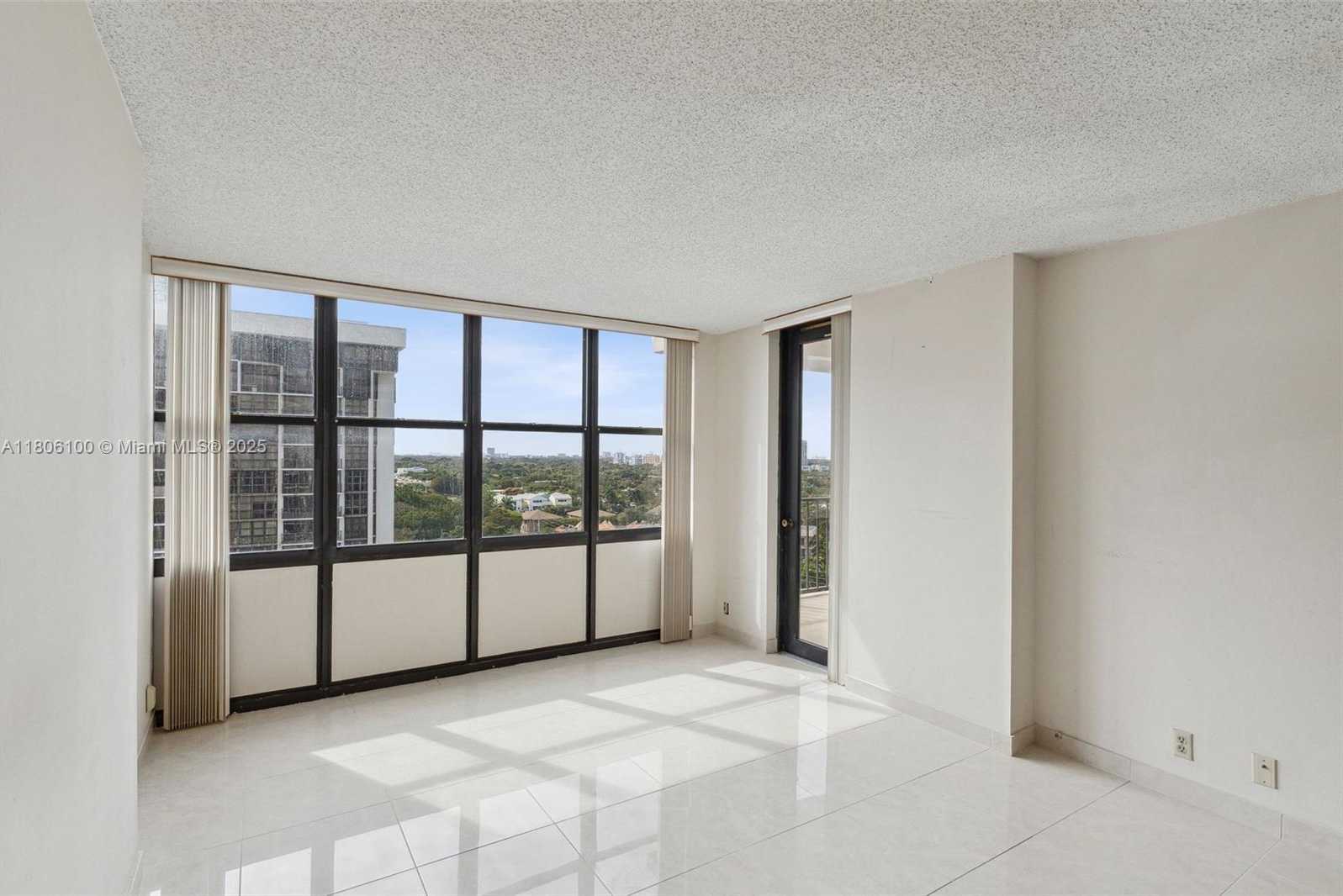 Small Image of 1901 BRICKELL AVE #B1408, Miami Number 11
