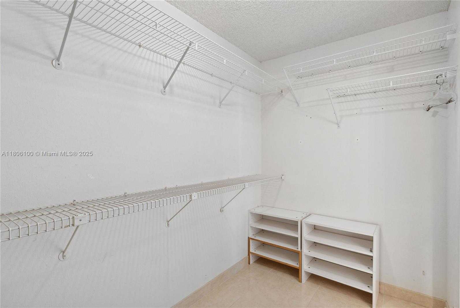 Small Image of 1901 BRICKELL AVE #B1408, Miami Number 13