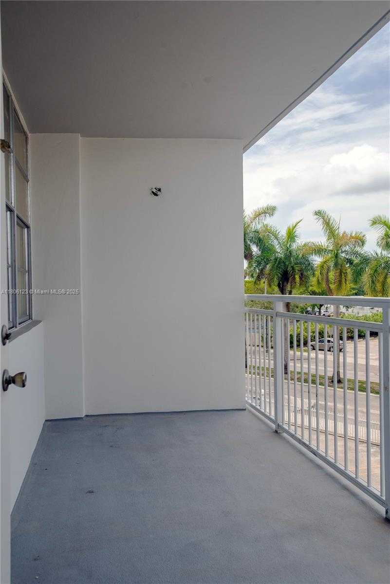 Small Image of 2025 NORTH EAST 164TH ST #301, North Miami Beach Number 13