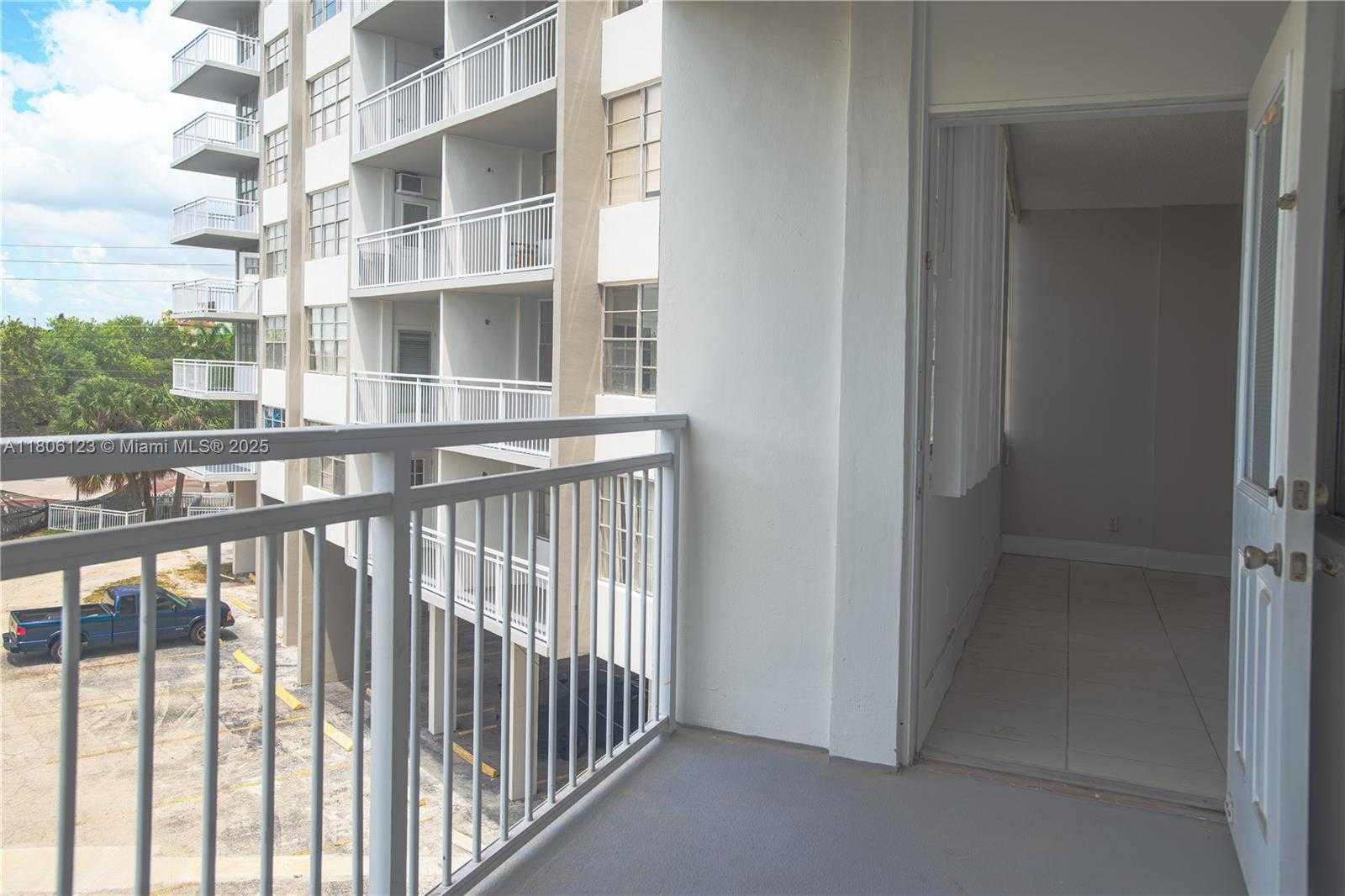 Small Image of 2025 NORTH EAST 164TH ST #301, North Miami Beach Number 15