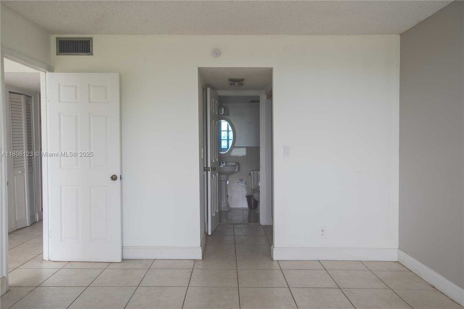 Small Image of 2025 NORTH EAST 164TH ST #301, North Miami Beach Number 18