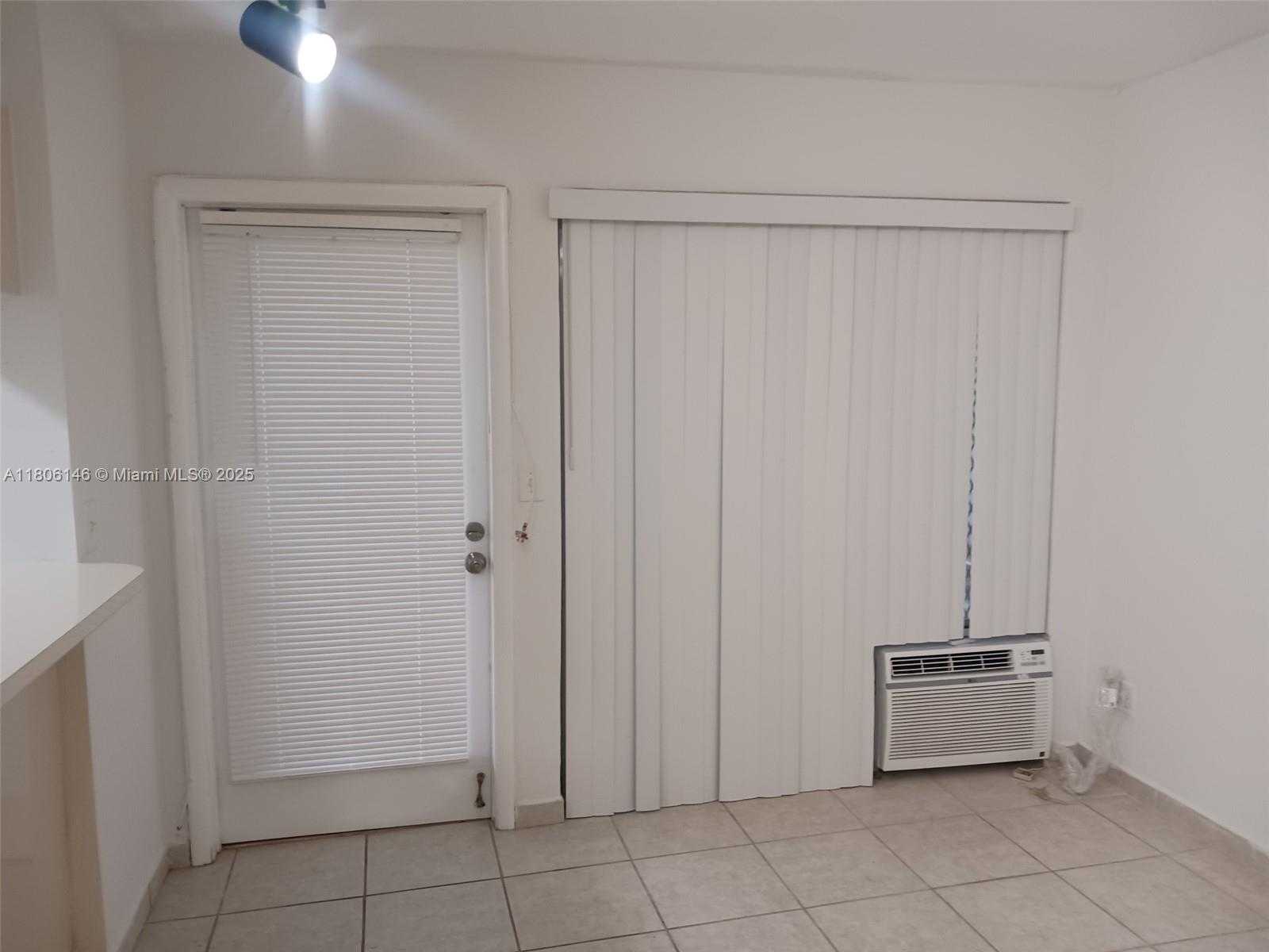 Small Image of 2700 NORTH EAST 135TH ST #30, North Miami Number 5
