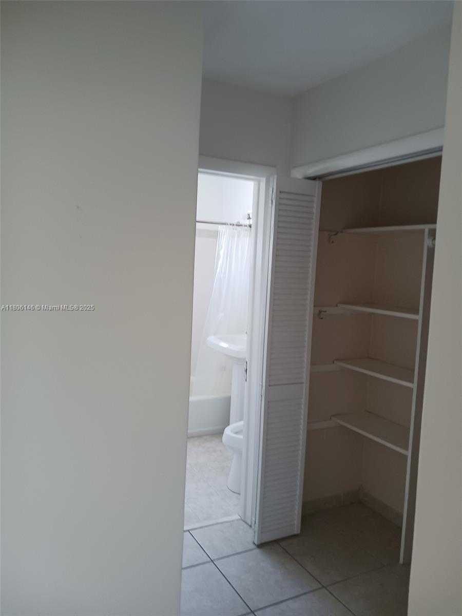 Small Image of 2700 NORTH EAST 135TH ST #30, North Miami Number 6