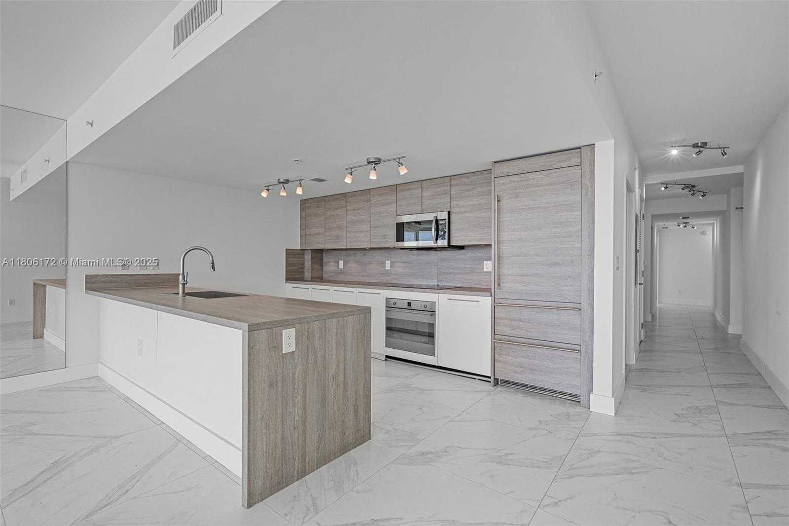 Small Image of 400 SUNNY ISLES BLVD #1005, Sunny Isles Beach Number 20