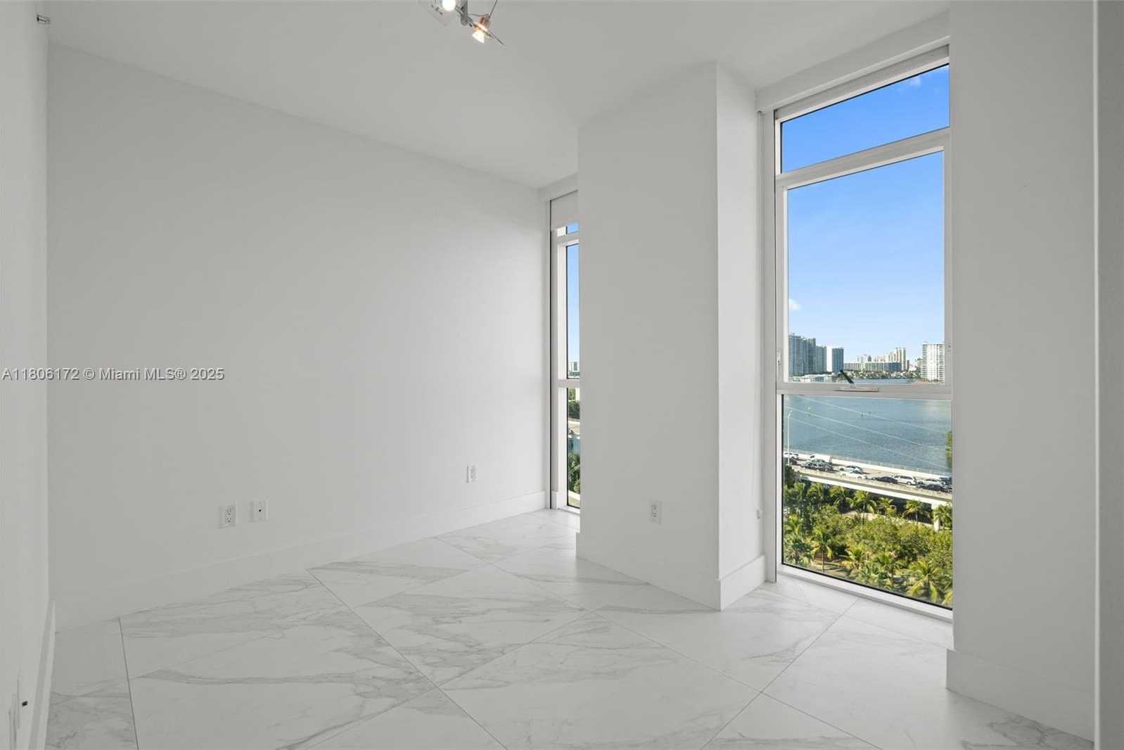 Small Image of 400 SUNNY ISLES BLVD #1005, Sunny Isles Beach Number 25
