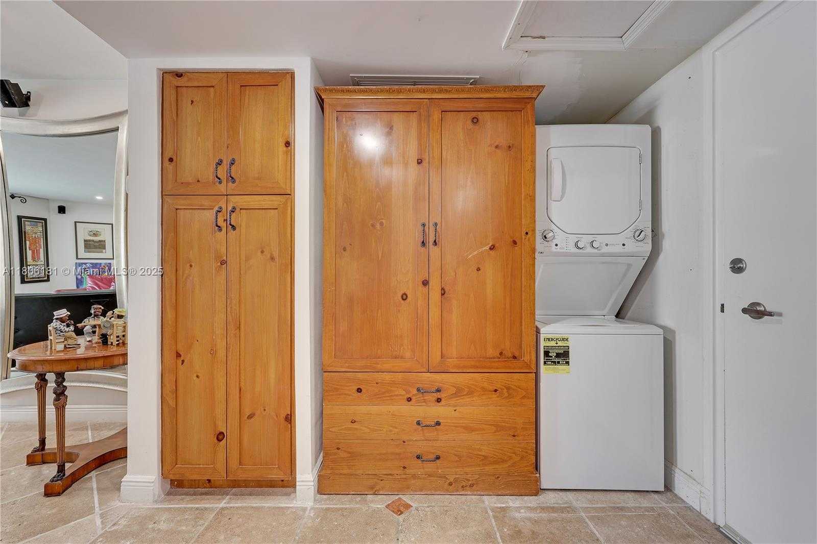 Small Image of 200 OCEAN LANE DR #305, Key Biscayne Number 11