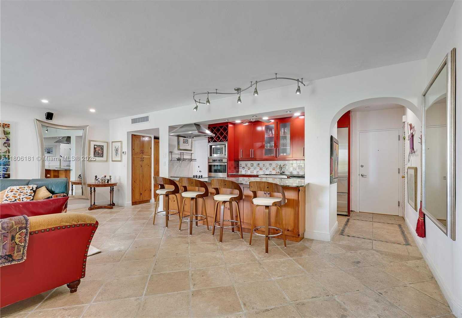 Small Image of 200 OCEAN LANE DR #305, Key Biscayne Number 13