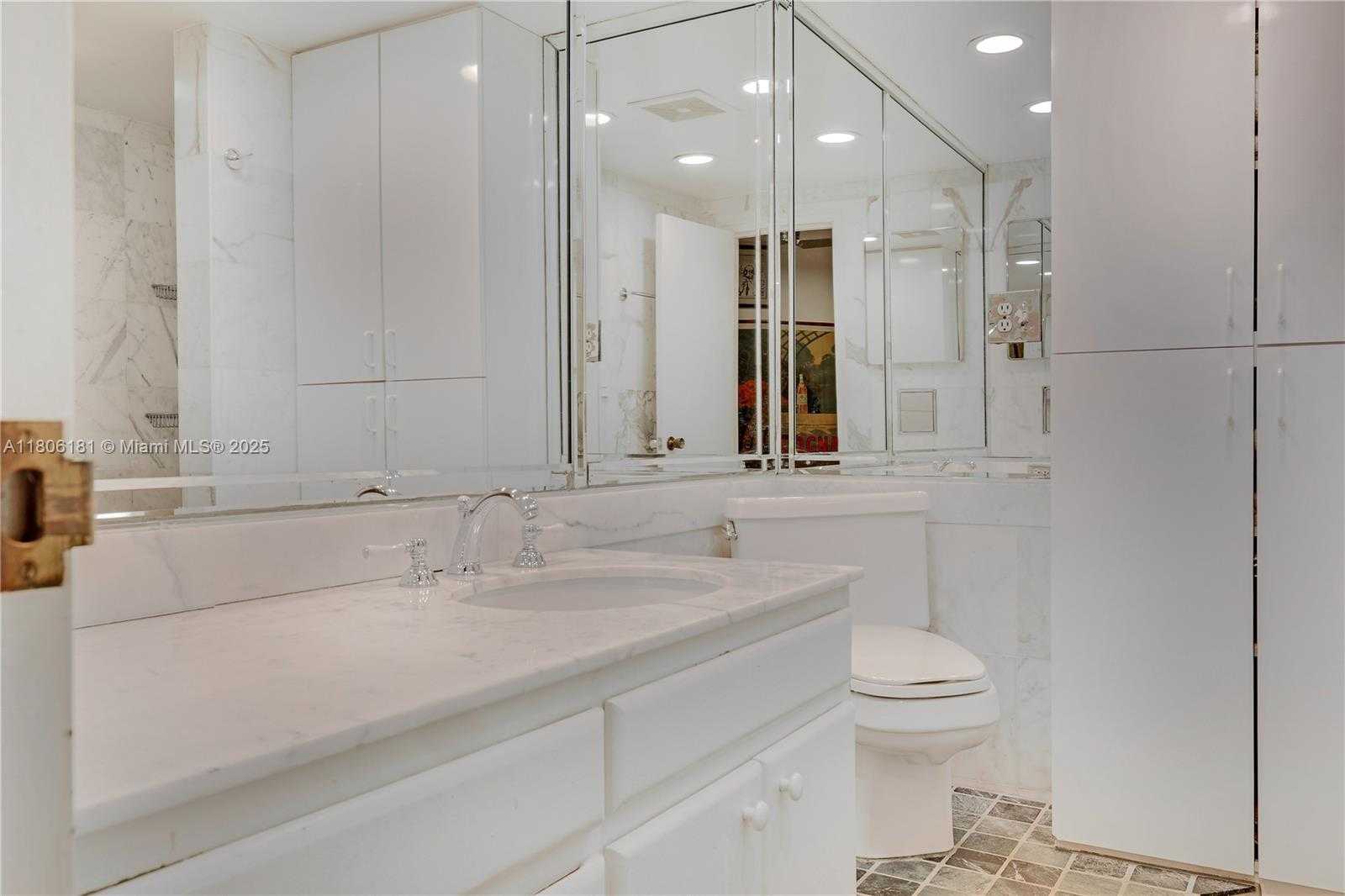 Small Image of 200 OCEAN LANE DR #305, Key Biscayne Number 16