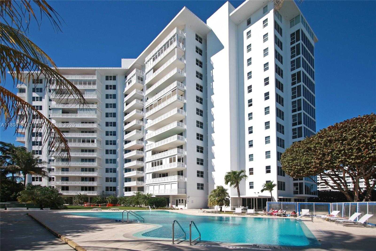 Small Image of 200 OCEAN LANE DR #305, Key Biscayne Number 29