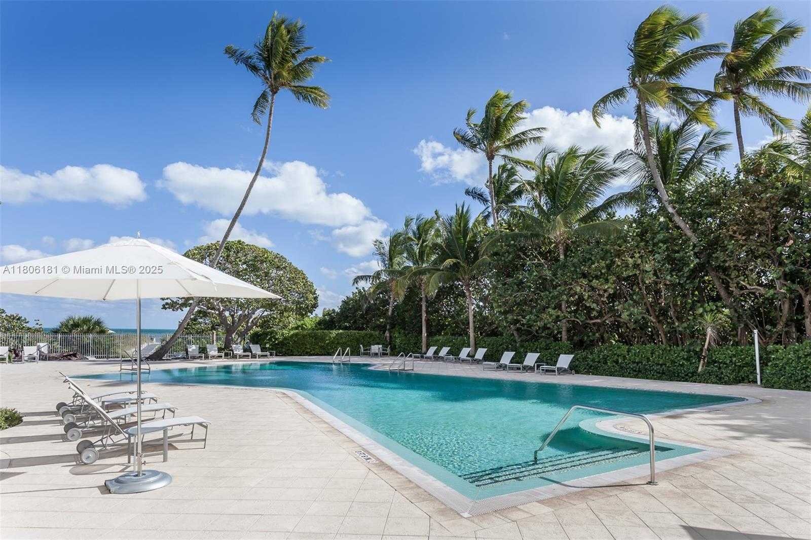 Small Image of 200 OCEAN LANE DR #305, Key Biscayne Number 32