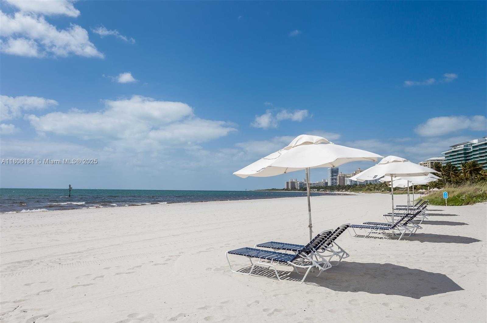 Small Image of 200 OCEAN LANE DR #305, Key Biscayne Number 37