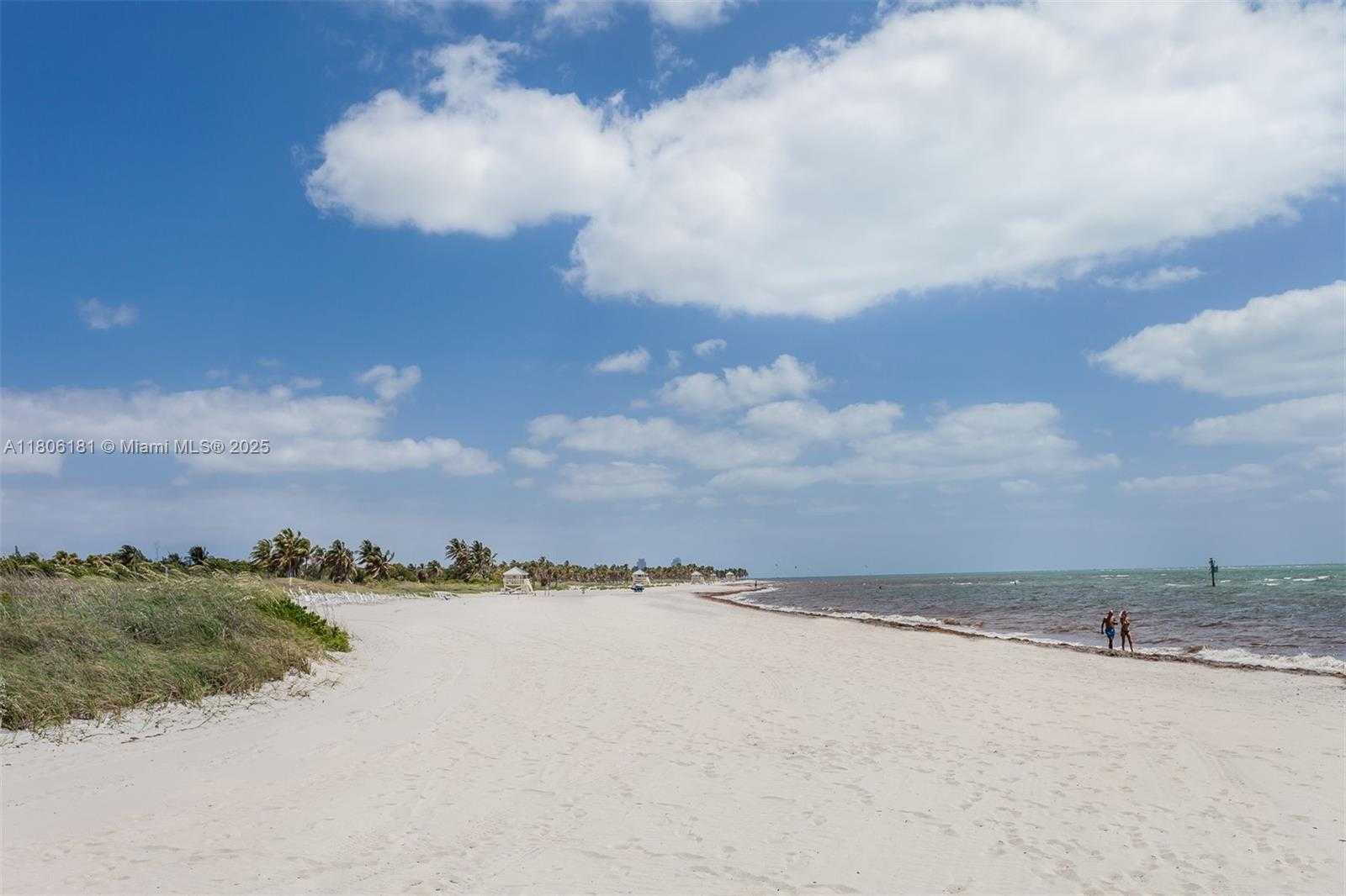 Small Image of 200 OCEAN LANE DR #305, Key Biscayne Number 40