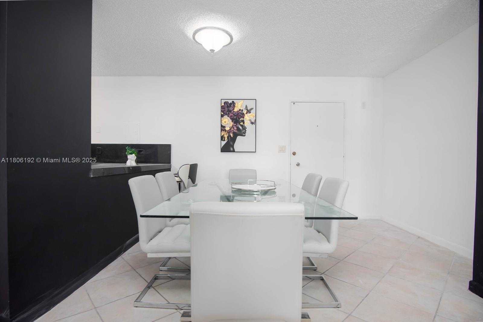Small Image of 5555 COLLINS AVE #14U, Miami Beach Number 13