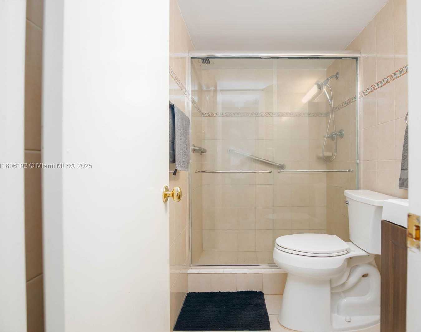 Small Image of 5555 COLLINS AVE #14U, Miami Beach Number 35