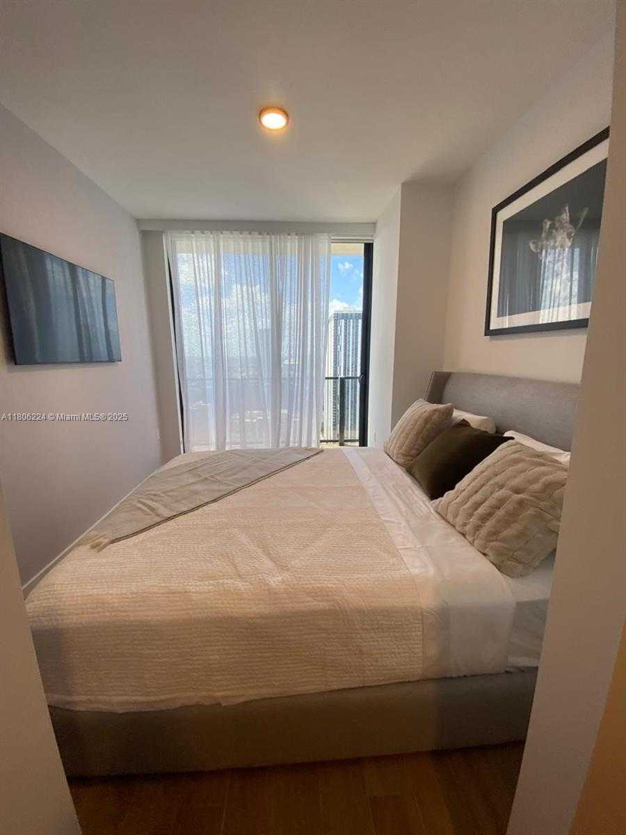 Small Image of 398 NORTH EAST 5TH ST #1619, Miami Number 14