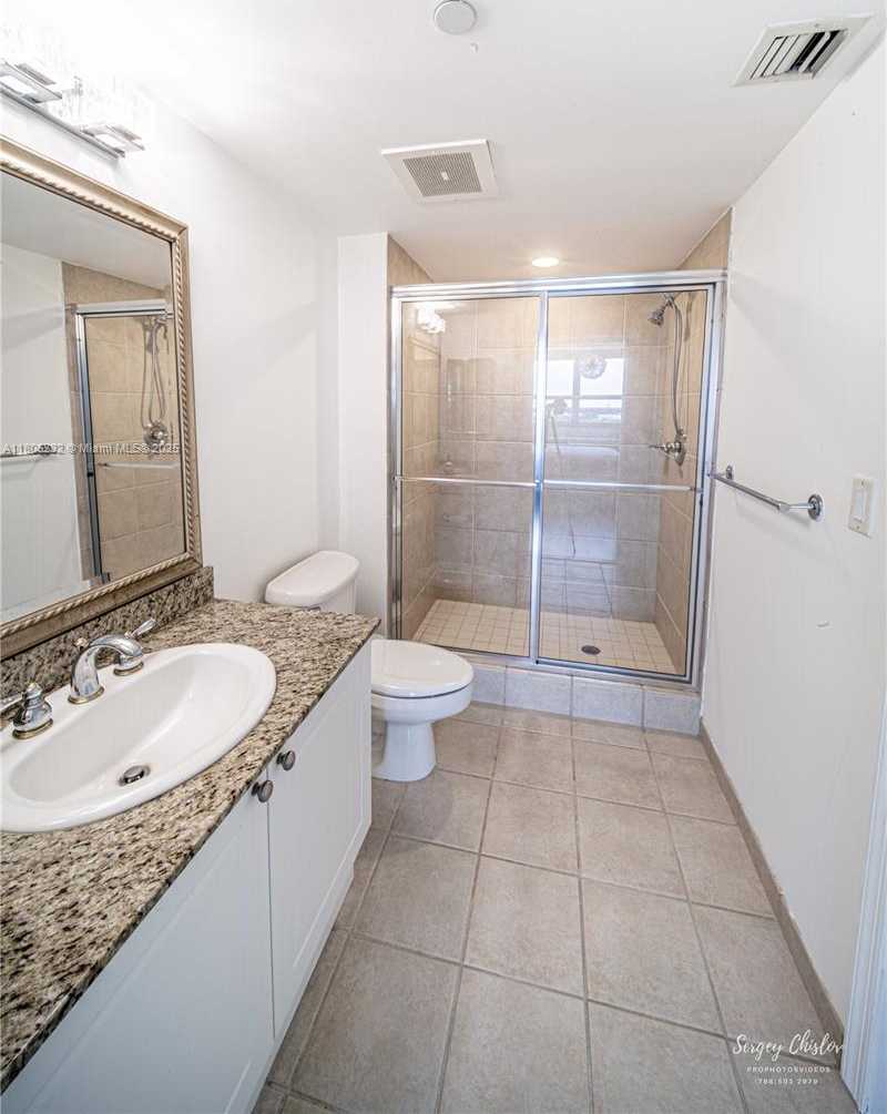 Small Image of 19501 WEST COUNTRY CLUB DR #1909, Aventura Number 12