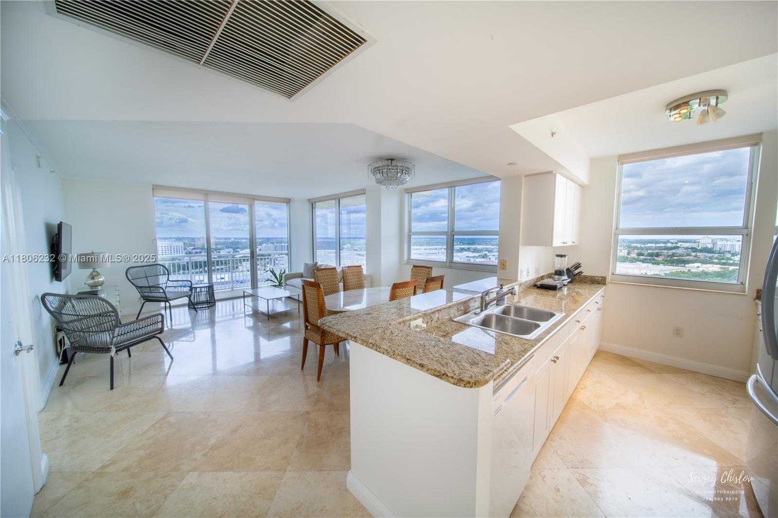 Small Image of 19501 WEST COUNTRY CLUB DR #1909, Aventura Number 3