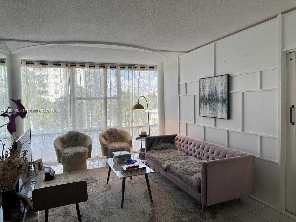 Small Image of 900 BAY DR #211, Miami Beach Number 8