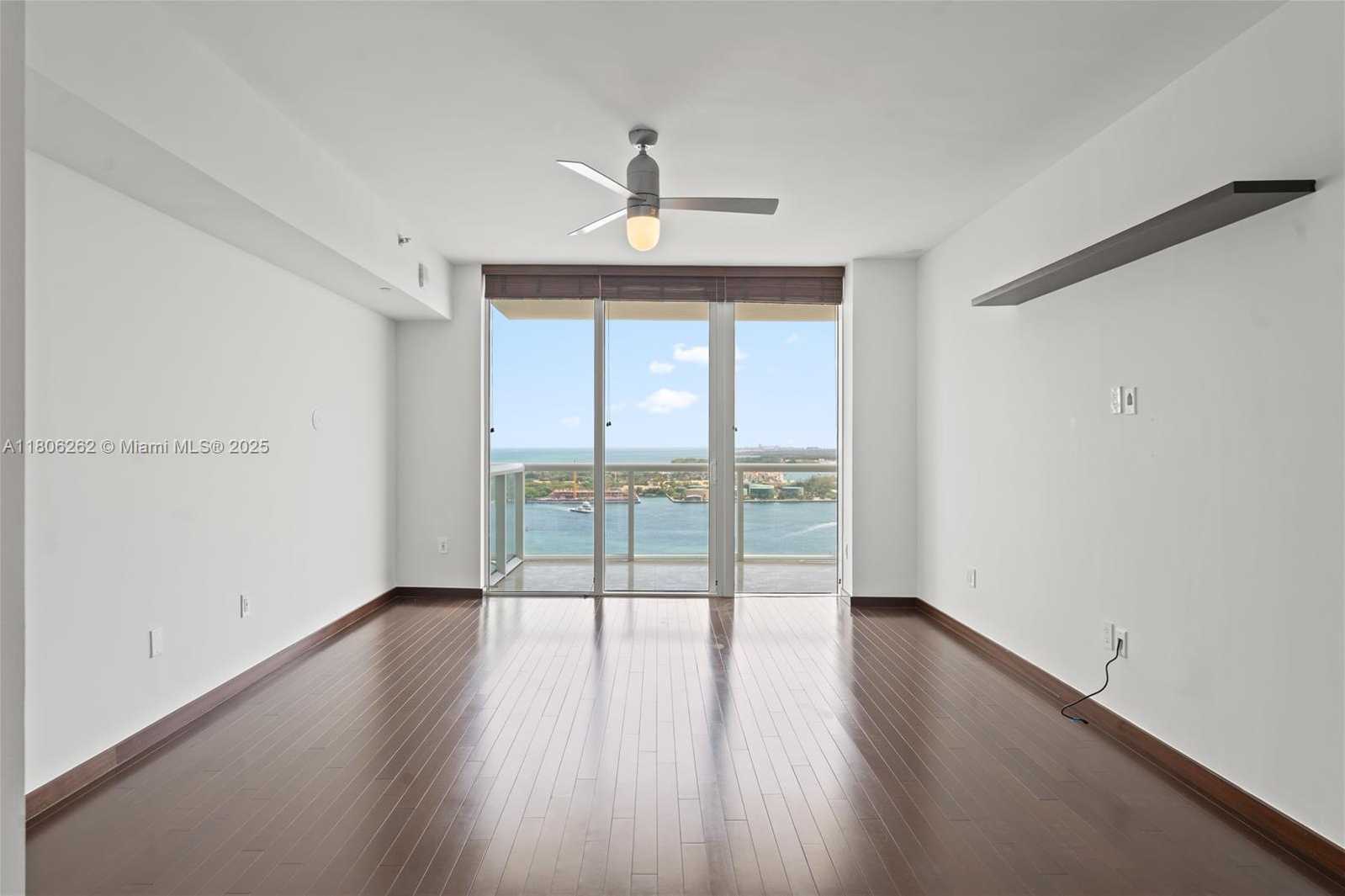 Small Image of 450 Alton Rd, Miami Beach, FL 33139, USA Number 15