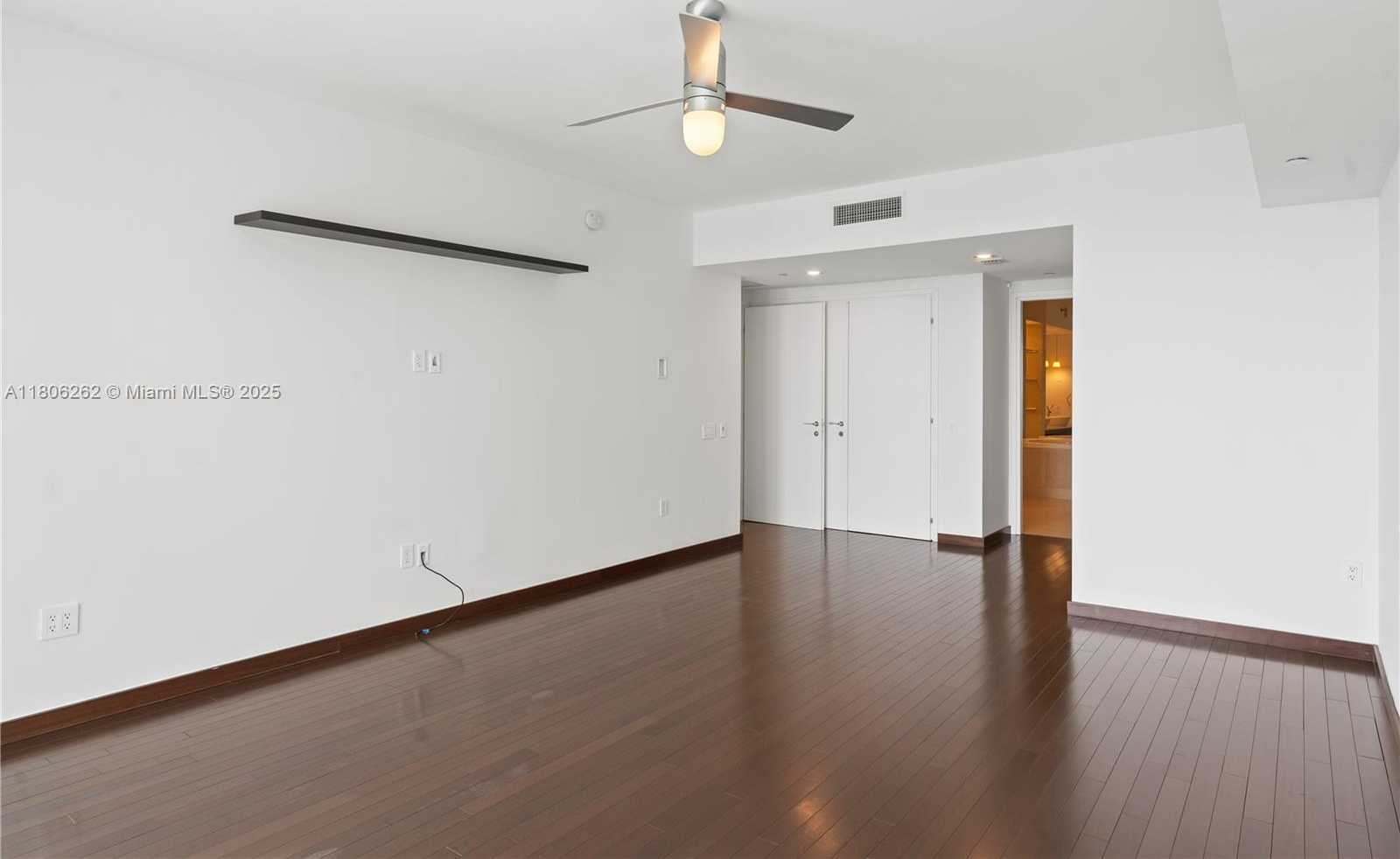 Small Image of 450 Alton Rd, Miami Beach, FL 33139, USA Number 16