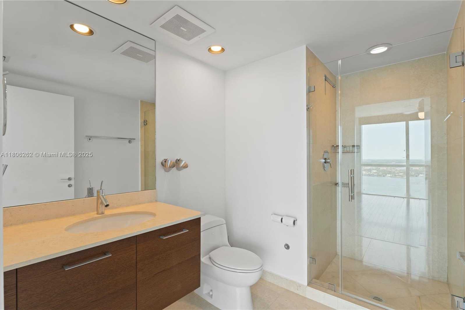 Small Image of 450 Alton Rd, Miami Beach, FL 33139, USA Number 24
