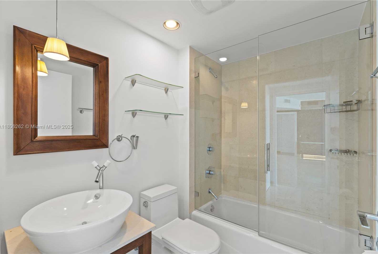 Small Image of 450 Alton Rd, Miami Beach, FL 33139, USA Number 27