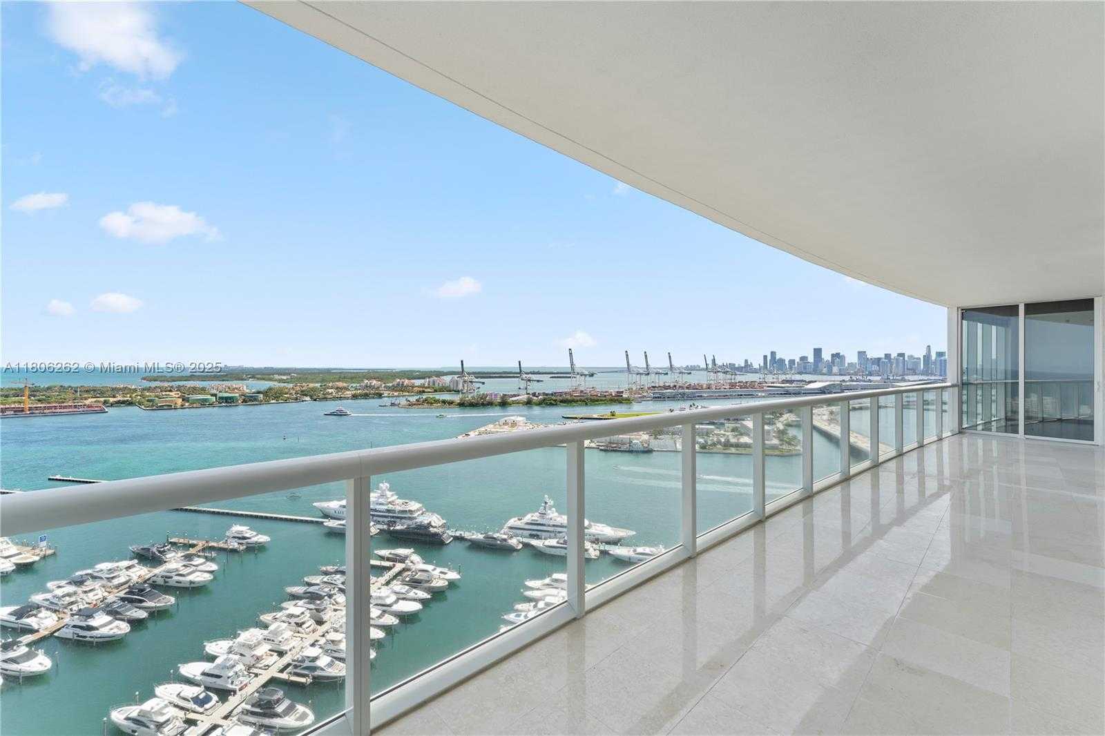Small Image of 450 Alton Rd, Miami Beach, FL 33139, USA Number 28