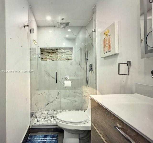 Small Image of 8992 Palm Tree Ln, Pembroke Pines, FL 33024, USA Number 9